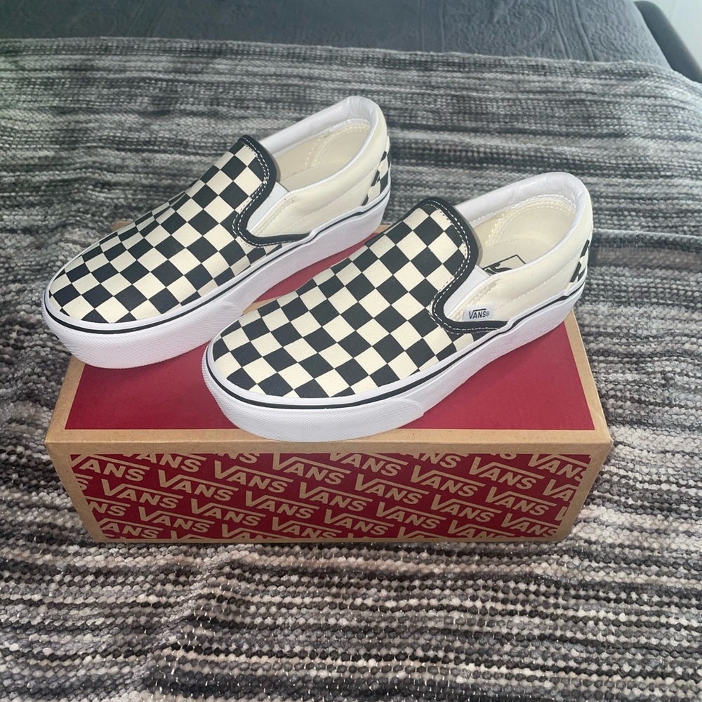 Vans platform slip on